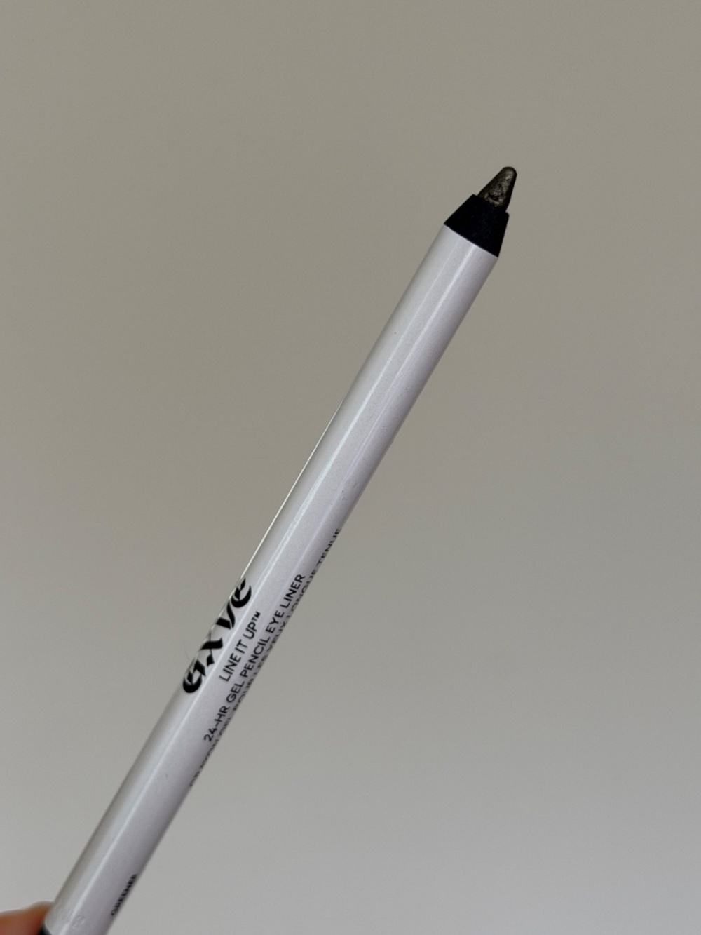 GXVE Line It Up 24-Hr Gel Pencil Eyeliner in Greener Pastures (Shimmering Green) - Picture 4 of 5